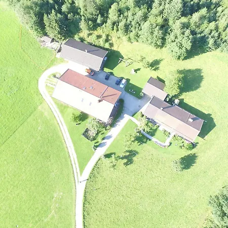 Ferienparadies Fuchsloch Апартаменты Waakirchen